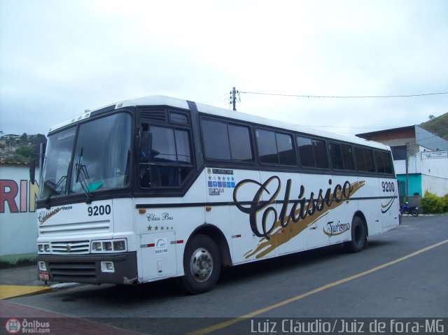 Clássico Turismo 9200 na cidade de Juiz de Fora, Minas Gerais, Brasil, por Luiz Krolman. Número da foto: #151350.