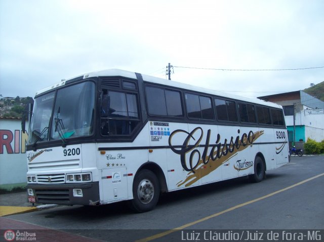 Clássico Turismo 9200 na cidade de Juiz de Fora, Minas Gerais, Brasil, por Luiz Krolman. ID da foto: 151350.