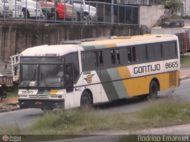 Empresa Gontijo de Transportes 8665 na cidade de Belo Horizonte, Minas Gerais, Brasil, por Rodrigo Emanuel. ID da foto: 140114.