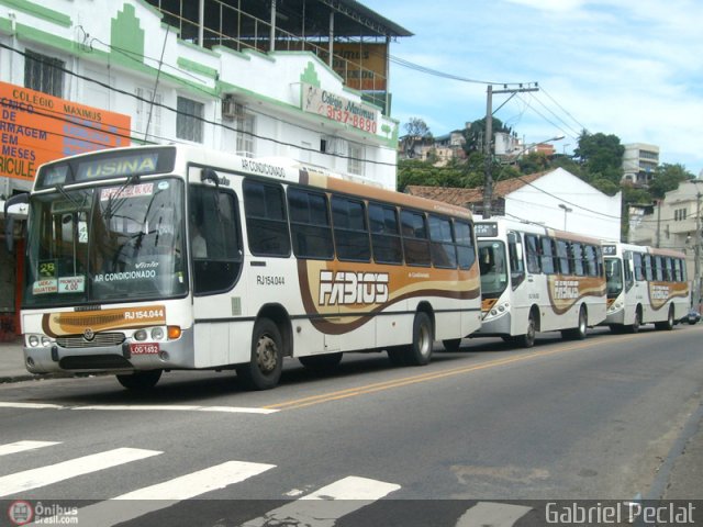 Transportes Fabio's RJ 154.044 na cidade de Rio de Janeiro, Rio de Janeiro, Brasil, por Gabriel Peclat. Número da foto: #159983.