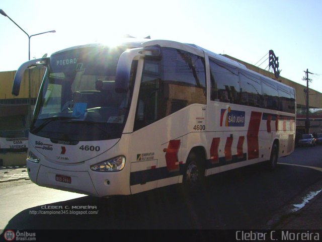 São João Votorantim - Sorotur Turismo 4600 na cidade de Sorocaba, São Paulo, Brasil, por Cleber C.  Moreira. Número da foto: #160288.
