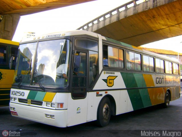 Empresa Gontijo de Transportes 10250 na cidade de Belo Horizonte, Minas Gerais, Brasil, por Moisés Magno. ID da foto: 161106.