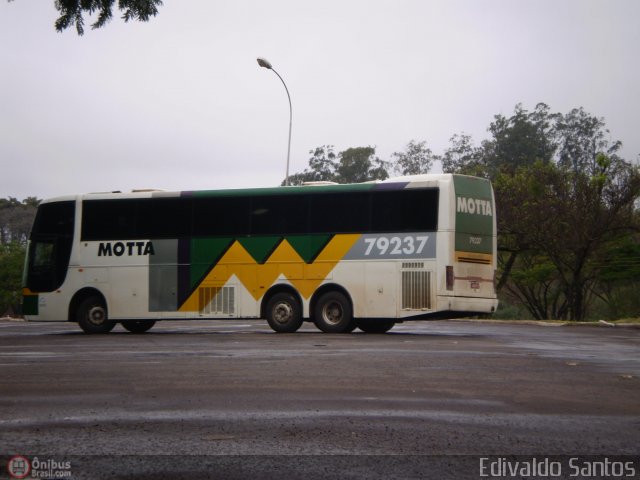 Viação Motta 79237 na cidade de Dourados, Mato Grosso do Sul, Brasil, por Edivaldo Santos. Número da foto: #162848.
