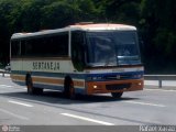 Viação Sertaneja 1080 na cidade de Petrópolis, Rio de Janeiro, Brasil, por Rafael da Silva Xarão. Número da foto: #:id.