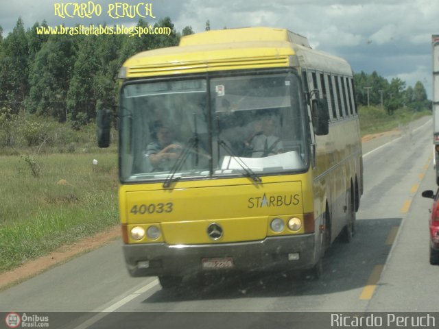 Viação Itapemirim 40033 na cidade de Itaobim, Minas Gerais, Brasil, por Ricardo Peruch. ID da foto: 165971.