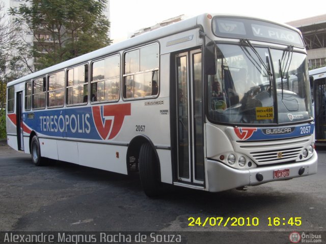 Viação Teresópolis 2057 na cidade de Teresópolis, Rio de Janeiro, Brasil, por Alexandre  Magnus. Número da foto: #168442.
