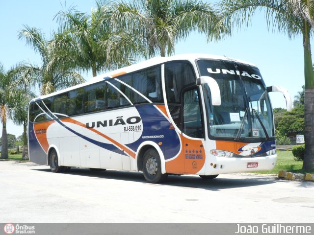 Expresso União 10089 na cidade de Guaratinguetá, São Paulo, Brasil, por João Guilherme Lopes. Número da foto: #170527.