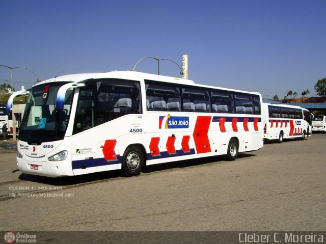São João Votorantim - Sorotur Turismo 4500 na cidade de Sorocaba, São Paulo, Brasil, por Cleber C.  Moreira. Número da foto: #155679.