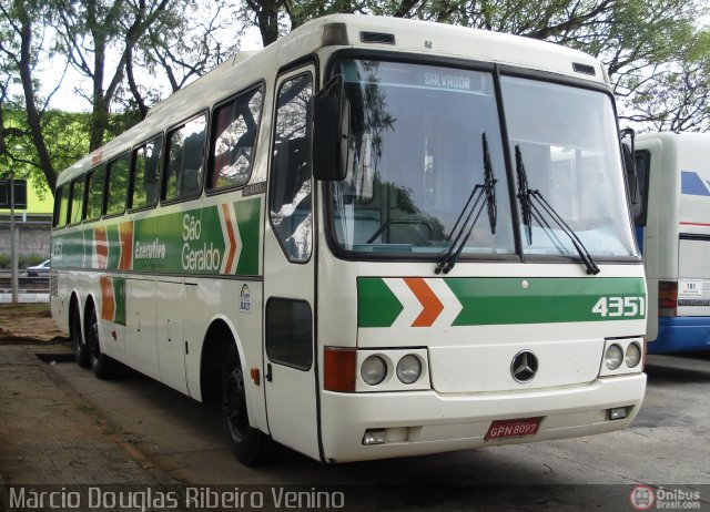 Cia. São Geraldo de Viação 4351 na cidade de São Paulo, São Paulo, Brasil, por Francisco Ivano. ID da foto: 156658.