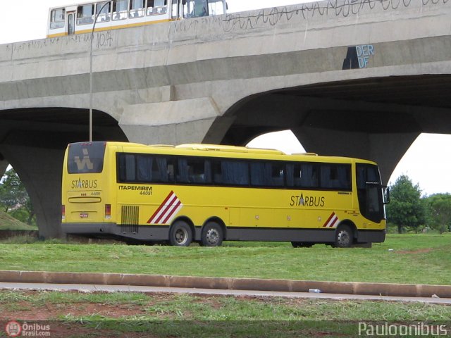 Viação Itapemirim 44051 na cidade de Brasília, Distrito Federal, Brasil, por Paulo Camillo Mendes Maria. Número da foto: #157812.