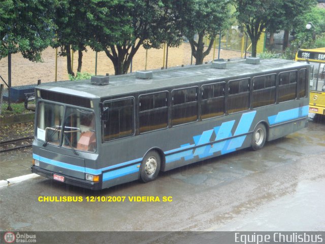 Ônibus Particulares  na cidade de Videira, Santa Catarina, Brasil, por Paulo Roberto Chulis. Número da foto: #158035.