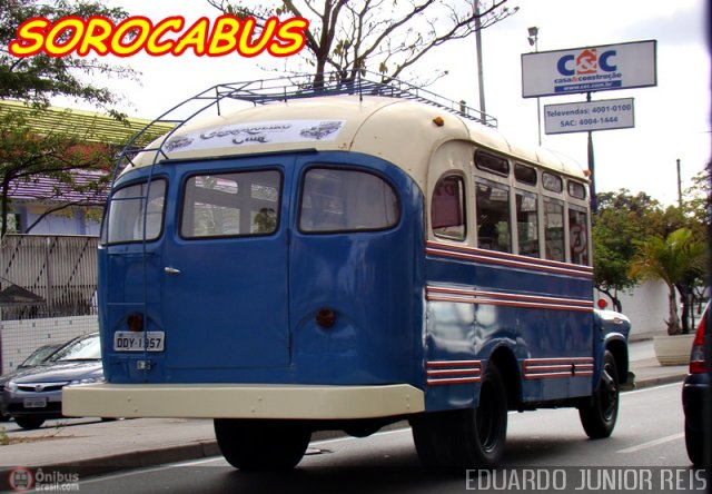 Ônibus Particulares DDY-1957 na cidade de Sorocaba, São Paulo, Brasil, por EDUARDO - SOROCABUS. ID da foto: 179987.