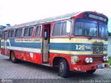 Ônibus Particulares 120 na cidade de Porto Alegre, Rio Grande do Sul, Brasil, por Eduardo Machado. Número da foto: #:id.