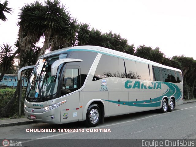 Viação Garcia 7816 na cidade de Curitiba, Paraná, Brasil, por Paulo Roberto Chulis. Número da foto: #182465.