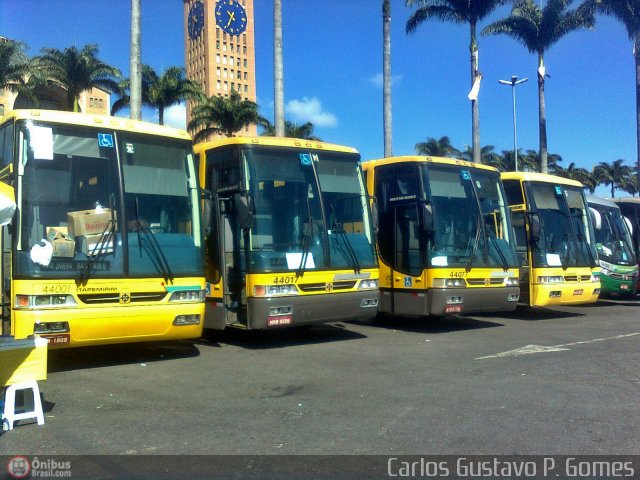 Viação Itapemirim 44001 na cidade de Aparecida, São Paulo, Brasil, por Carlos Gustavo Pereira Gomes. Número da foto: #182510.