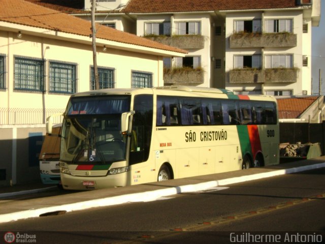 Empresa São Cristóvão 900 na cidade de Araxá, Minas Gerais, Brasil, por Guilherme Antonio. Número da foto: #183707.