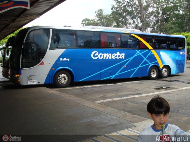 Viação Cometa 5413 na cidade de São Carlos, São Paulo, Brasil, por Antonio Carlos Pangardi. ID da foto: 185855.