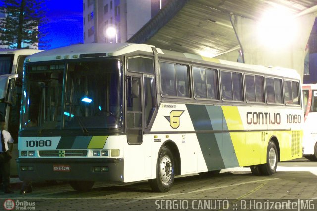 Empresa Gontijo de Transportes 10180 na cidade de Belo Horizonte, Minas Gerais, Brasil, por Sérgio Augusto Braga Canuto. Número da foto: #186745.
