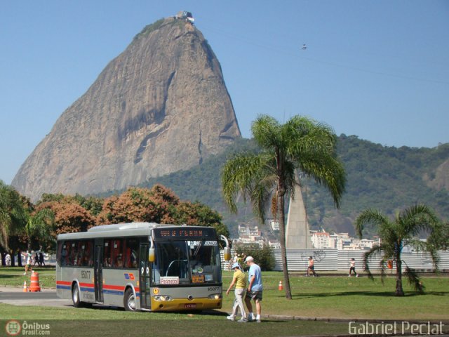 Breda Rio 95077 na cidade de Rio de Janeiro, Rio de Janeiro, Brasil, por Gabriel Peclat. ID da foto: 173103.