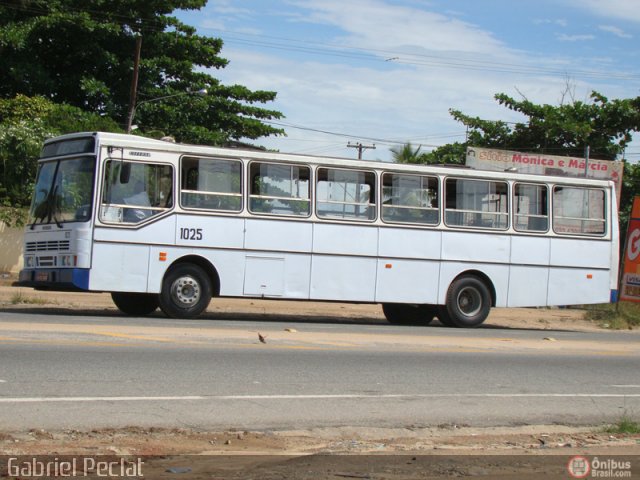 Ônibus Particulares 1025 na cidade de Itaboraí, Rio de Janeiro, Brasil, por Gabriel Peclat. Número da foto: #173643.