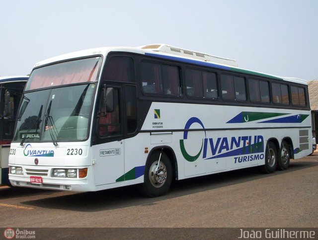 Ivantur Turismo 2230 na cidade de Jaú, São Paulo, Brasil, por João Guilherme Lopes. ID da foto: 174405.