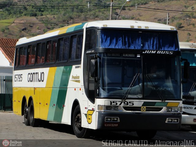 Empresa Gontijo de Transportes 15795 na cidade de Almenara, Minas Gerais, Brasil, por Sérgio Augusto Braga Canuto. ID da foto: 174411.