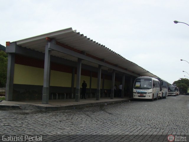 Terminais Rodoviários e Urbanos RIO BONITO-RJ na cidade de Rio Bonito, Rio de Janeiro, Brasil, por Gabriel Peclat. Número da foto: #174941.