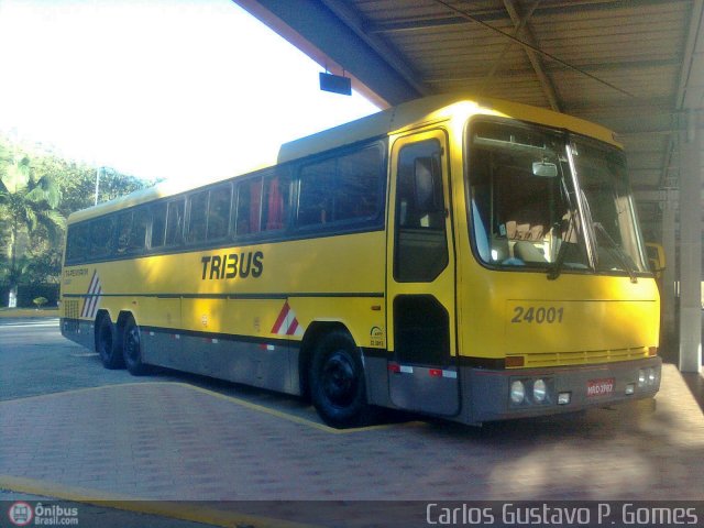 Viação Itapemirim 24001 na cidade de Queluz, São Paulo, Brasil, por Carlos Gustavo Pereira Gomes. ID da foto: 201736.